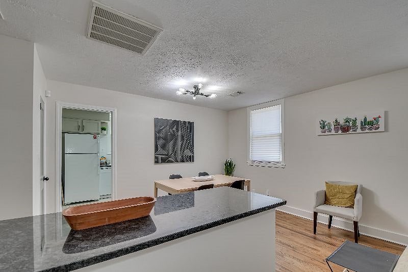 Furnished Finder property 375103_1 photo 10