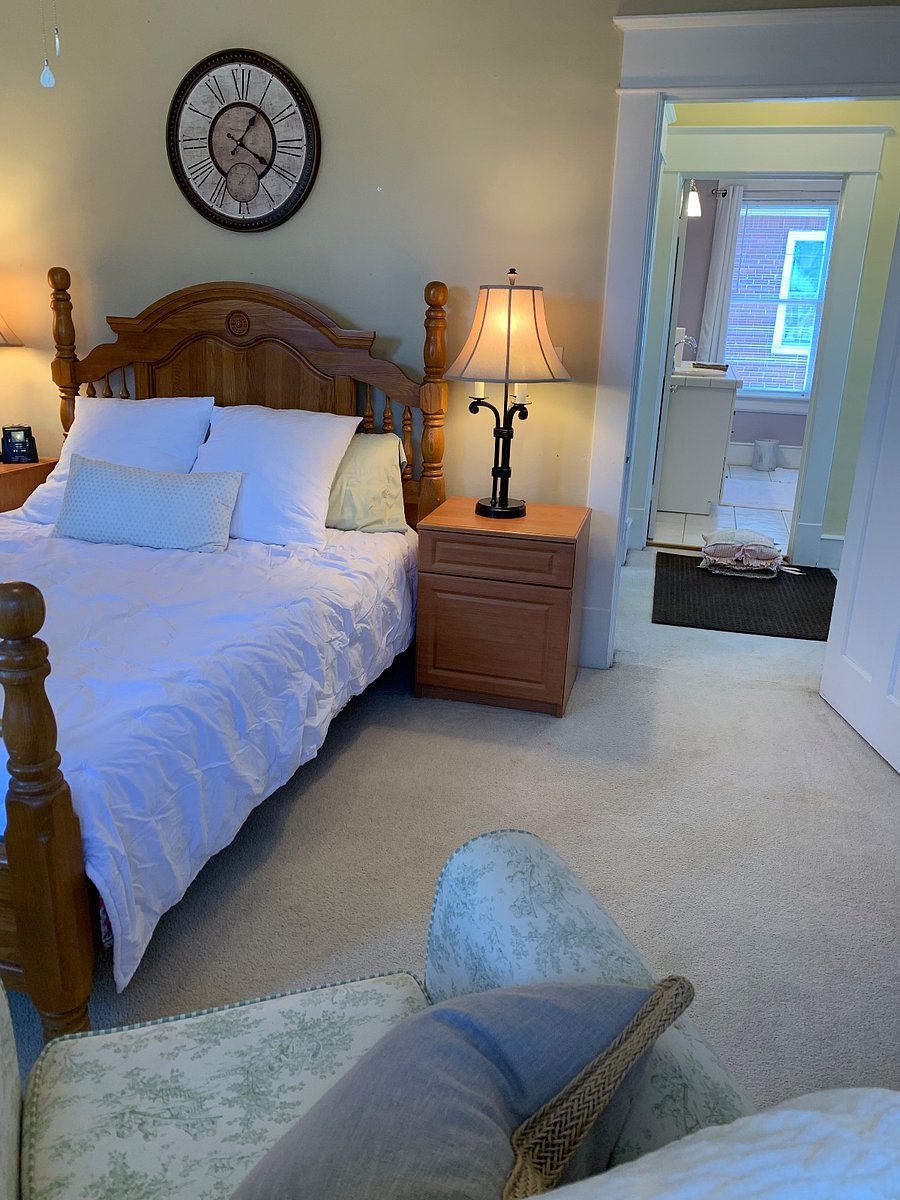Furnished Finder property 375106_1 photo 20