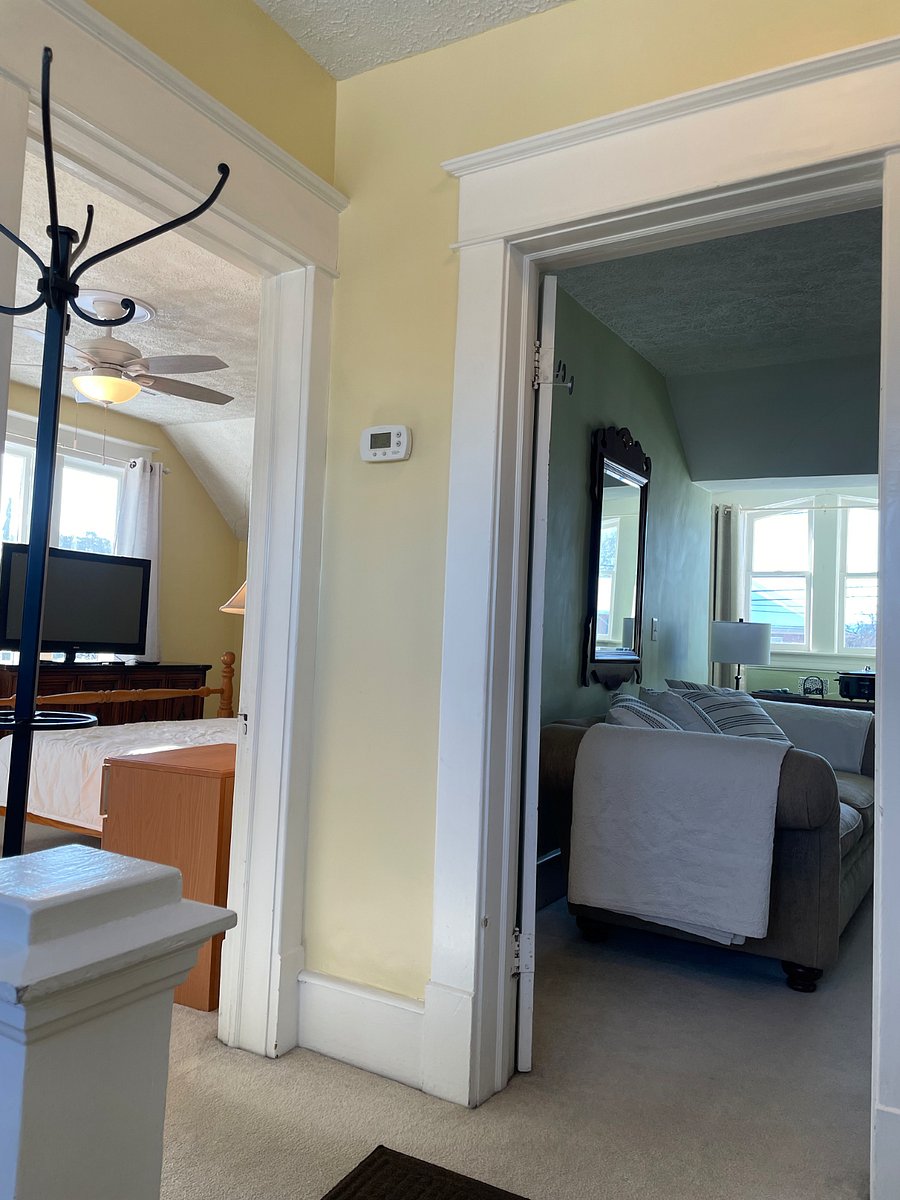 Furnished Finder property 375106_1 photo 9