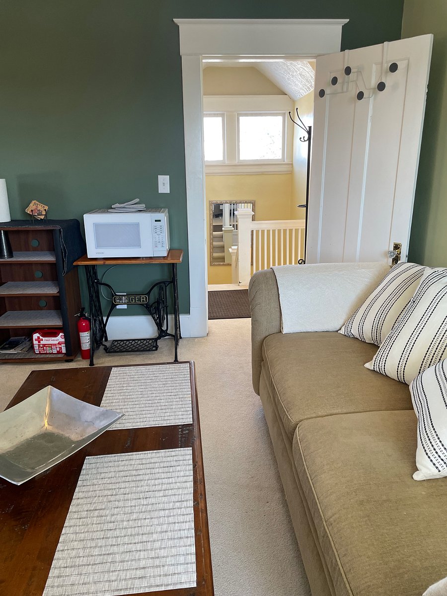 Furnished Finder property 375106_1 photo 14