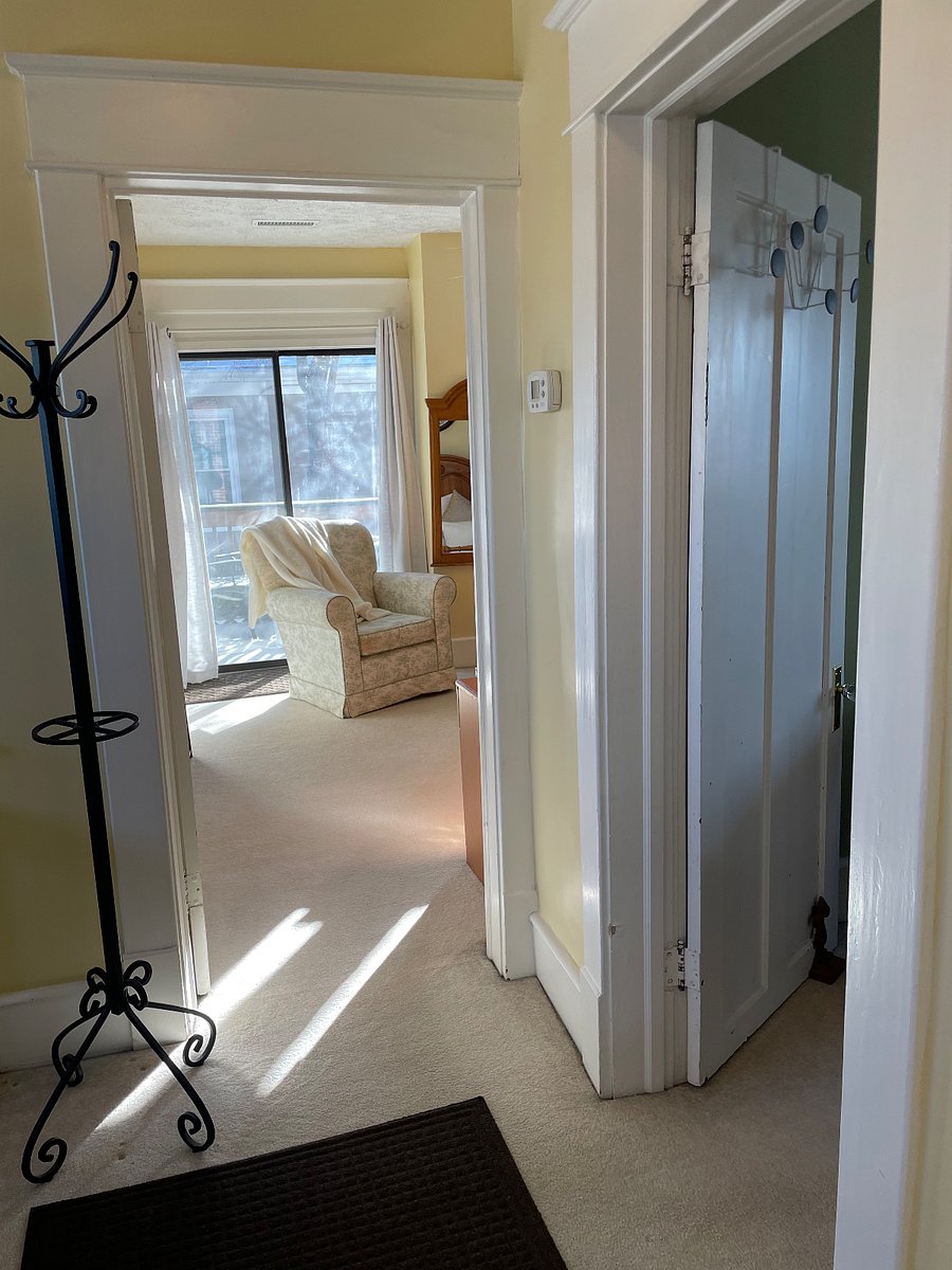 Furnished Finder property 375106_1 photo 15