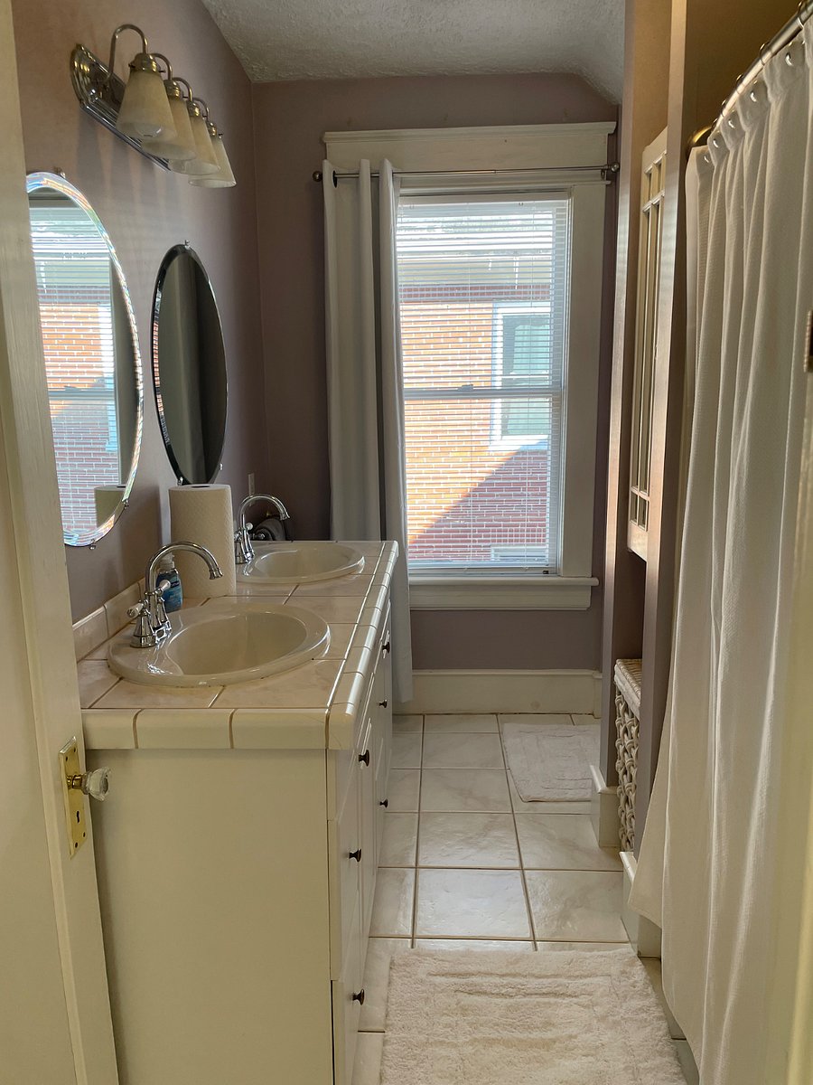 Furnished Finder property 375106_1 photo 22