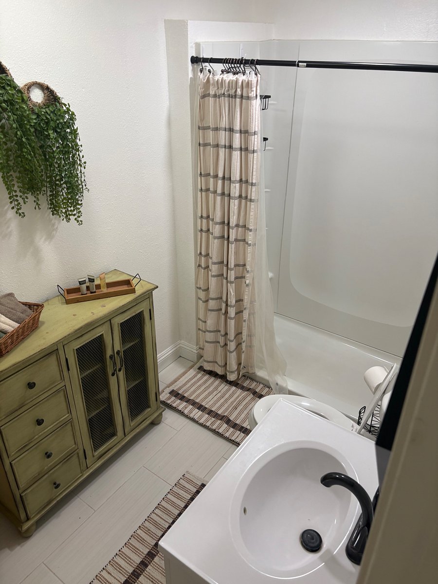 Furnished Finder property 375121_1 photo 11