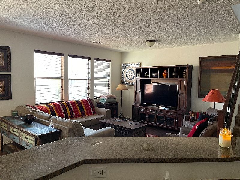Furnished Finder property 375129_1 photo 6
