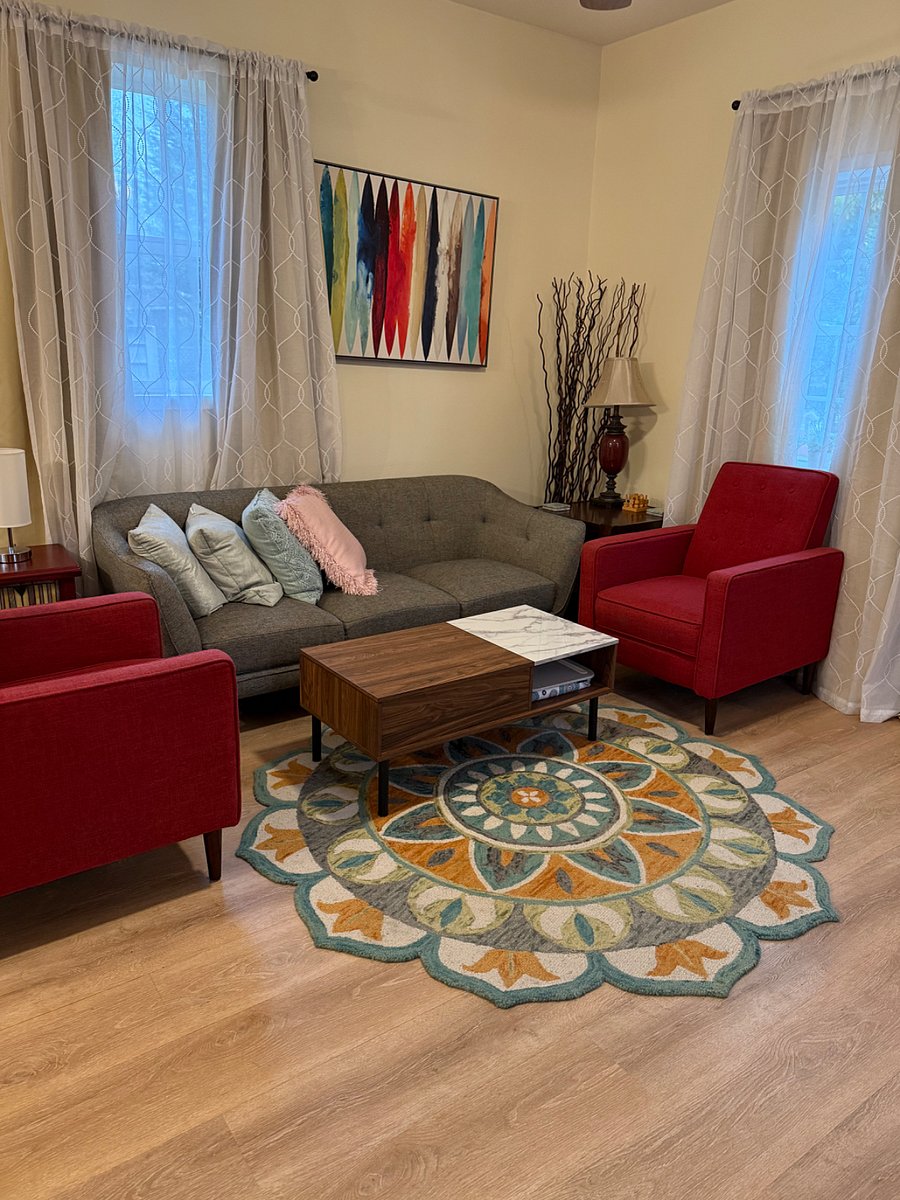 Furnished Finder property 375207_1 photo 4