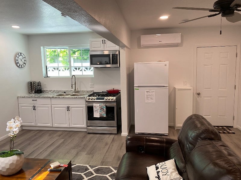 Furnished Finder property 375211_1 photo 4