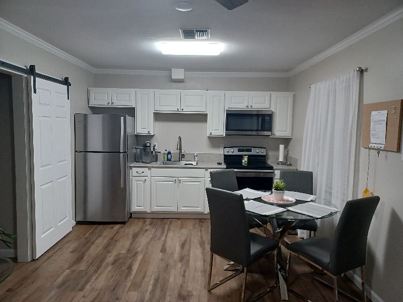 Furnished Finder property 375274_1 photo 4