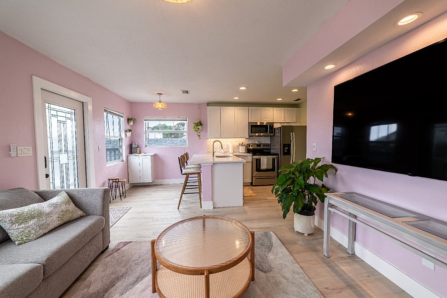 Furnished Finder property 375275_3 photo 9