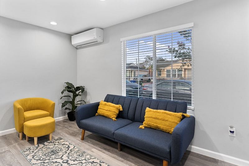 Furnished Finder property 375361_1 photo 3