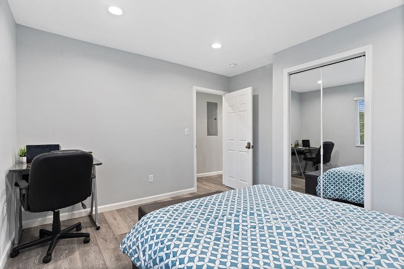 Furnished Finder property 375361_1 photo 17