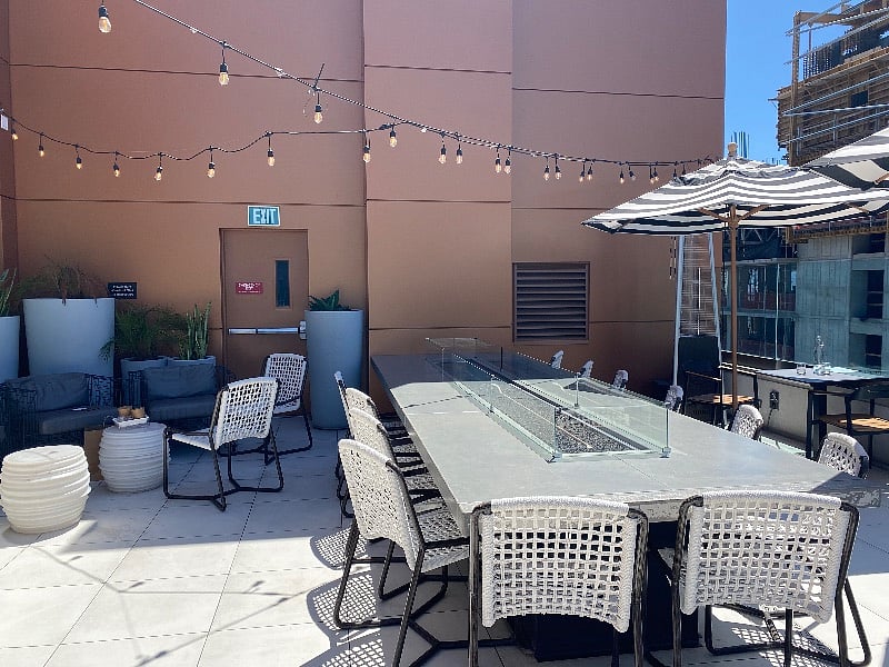 Carte Hotel rooftop patio