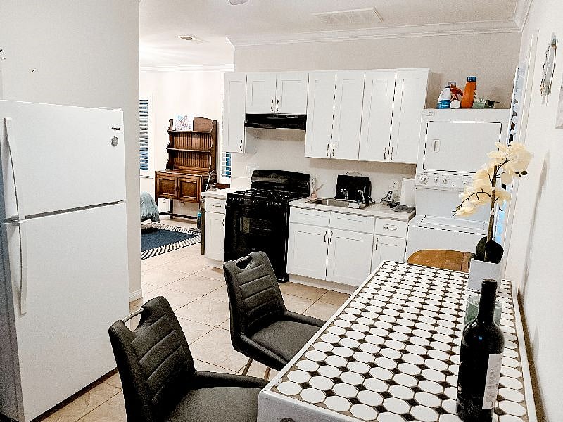 Furnished Finder property 375367_1 photo 15