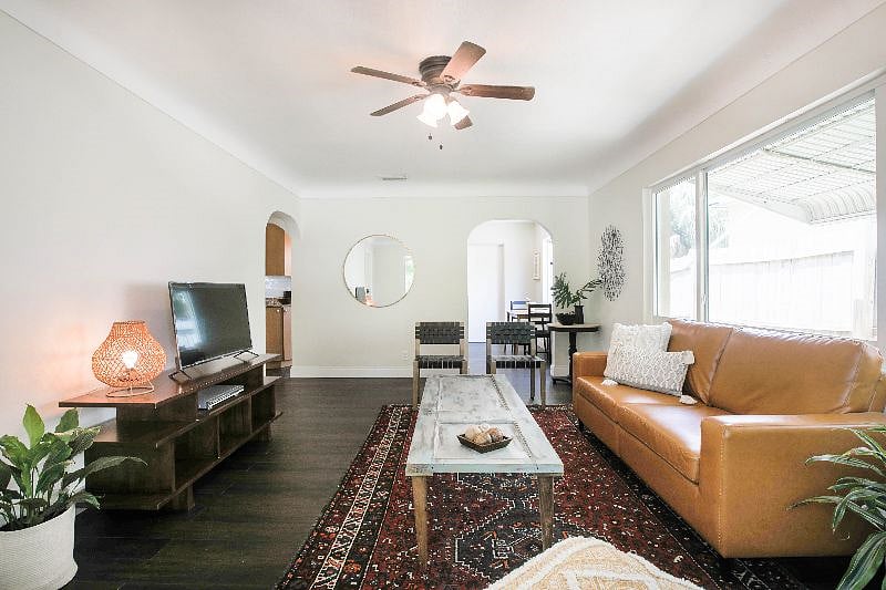 Furnished Finder property 375406_2 photo 7