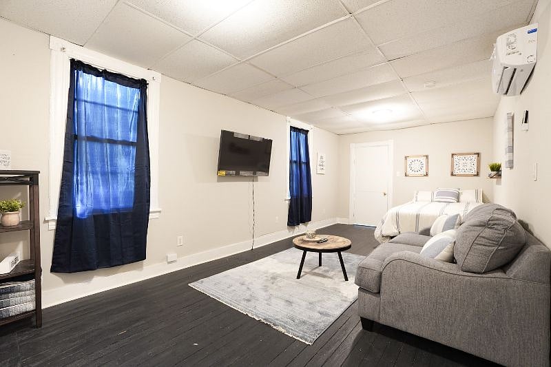 Furnished Finder property 375489_2 photo 3