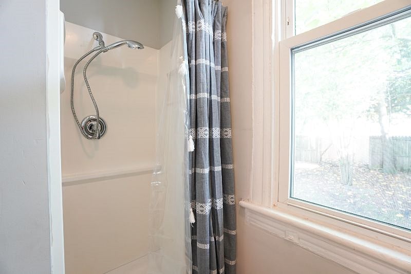 Furnished Finder property 375489_2 photo 7