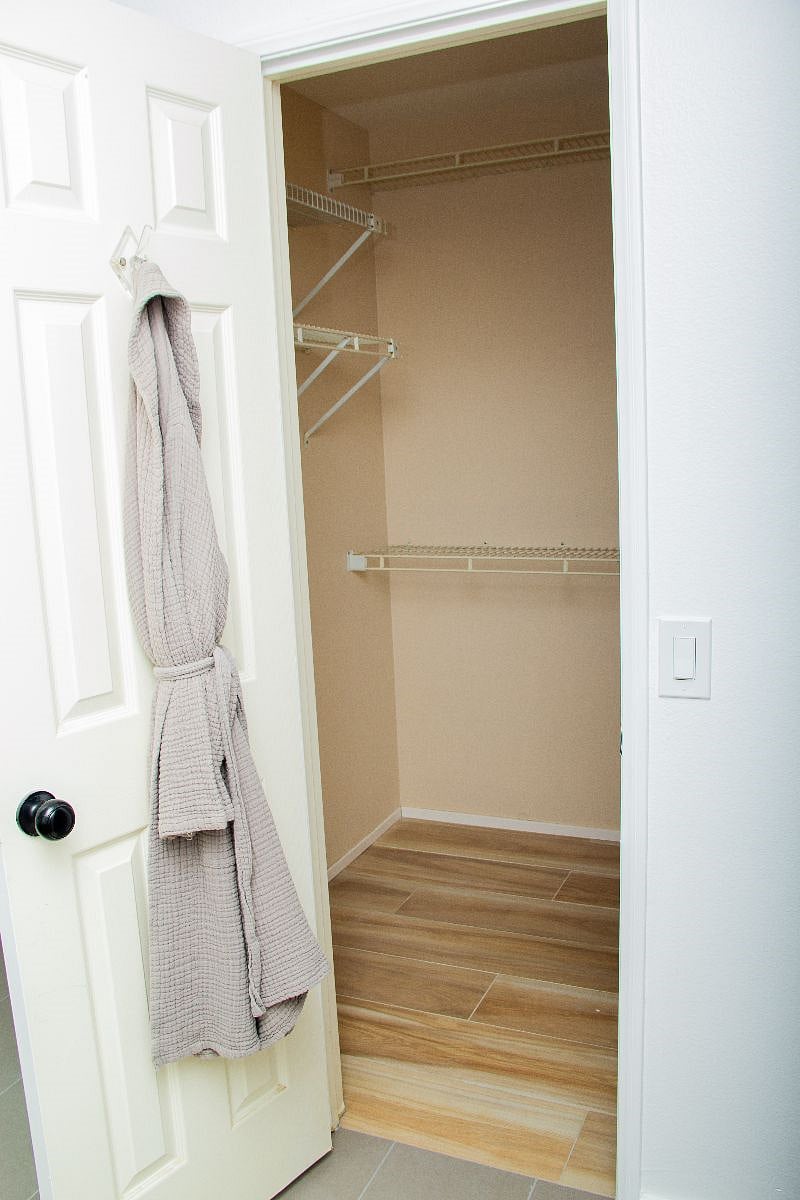 Furnished Finder property 375535_1 photo 20