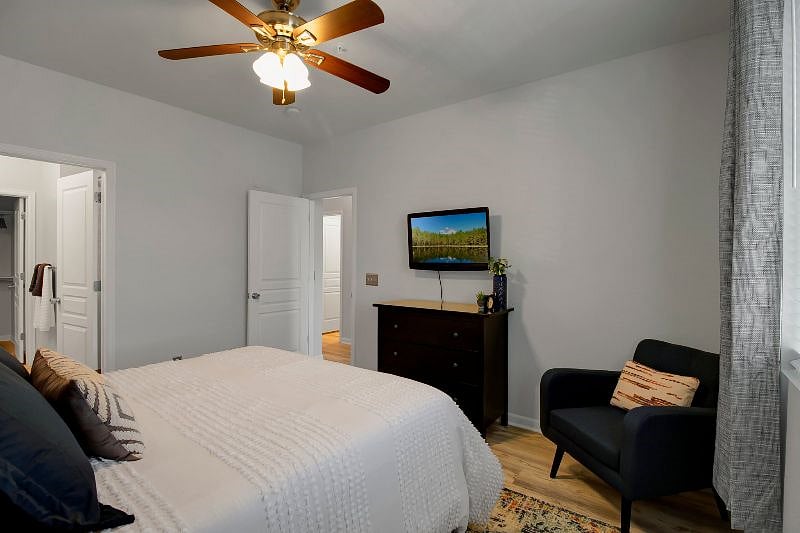 Furnished Finder property 375538_1 photo 9