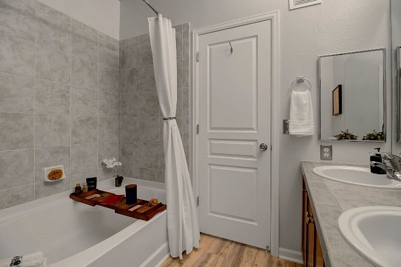 Furnished Finder property 375538_1 photo 11