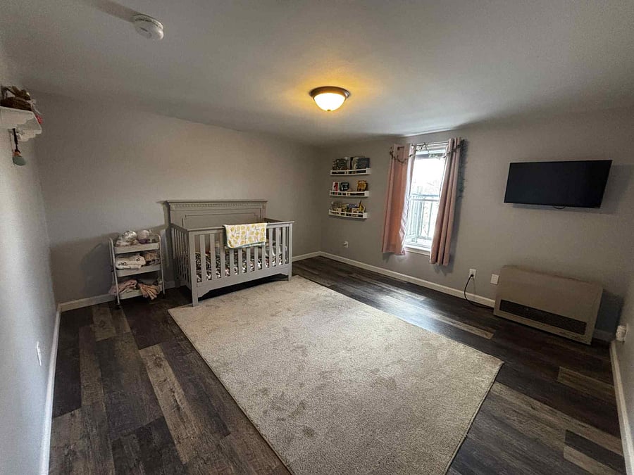 3rd floor bedroom has 2nd and 3rd bedrooms. this is one of them- the other looks the same