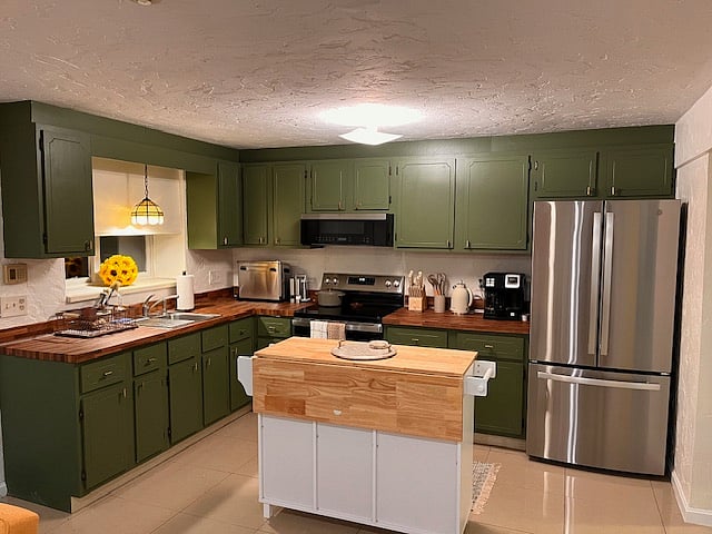 Furnished Finder property 375592_1 photo 10