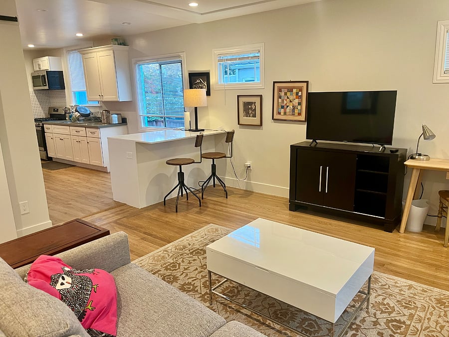 Furnished Finder property 375782_1 photo 8