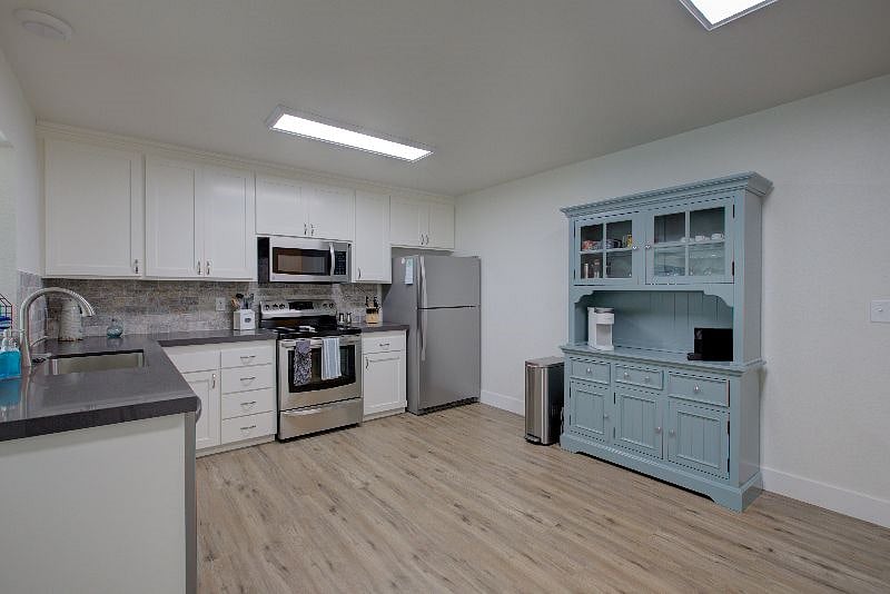 Furnished Finder property 375841_1 photo 6