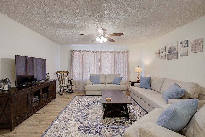 Furnished Finder property 375841_1 photo 3