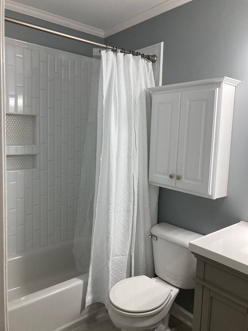 guest bathroom - tub/ shower