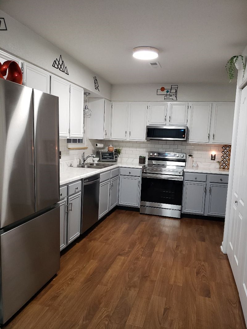 Furnished Finder property 375889_2 photo 8