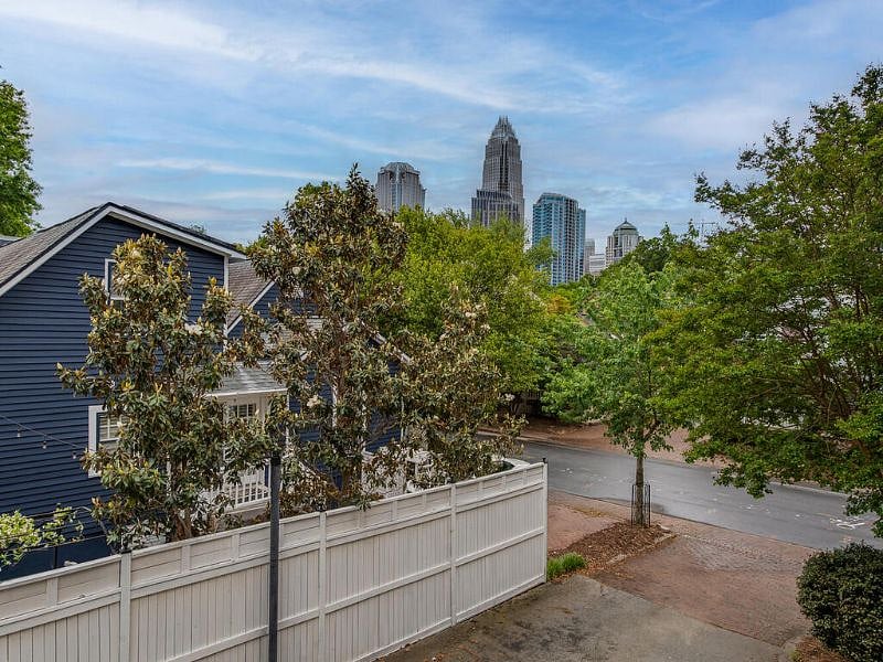 Furnished Finder property 375906_1 photo 22