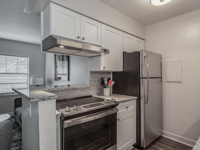 Furnished Finder property 375906_2 photo 8
