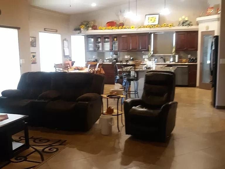 Furnished Finder property 376036_1 photo 26