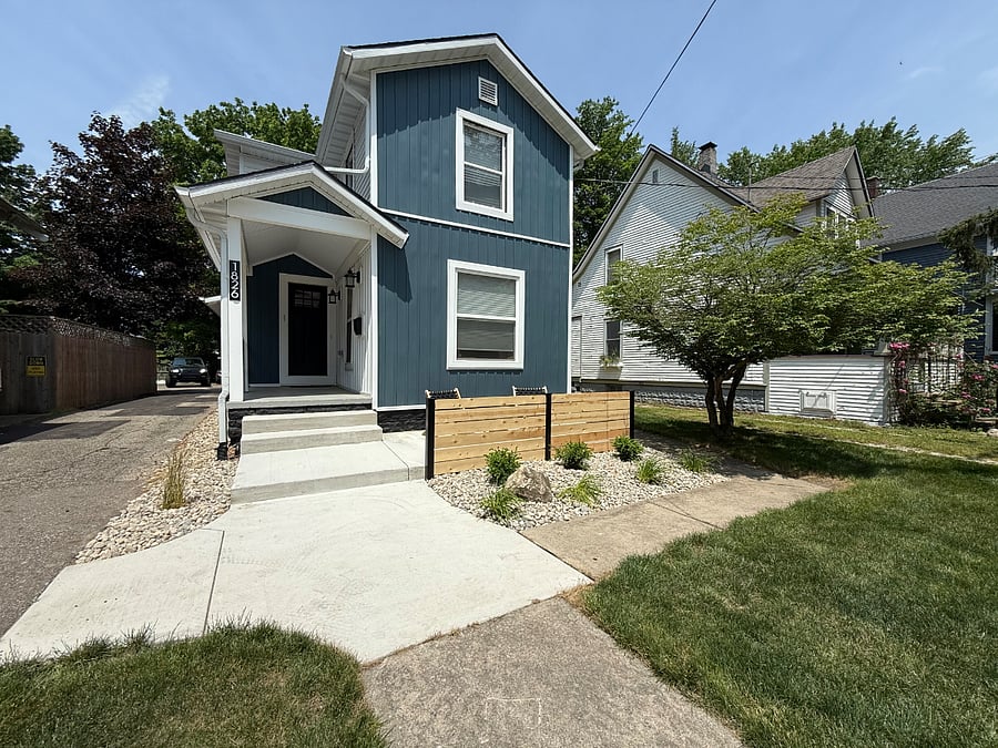 Furnished Finder property 376073_1 photo 16