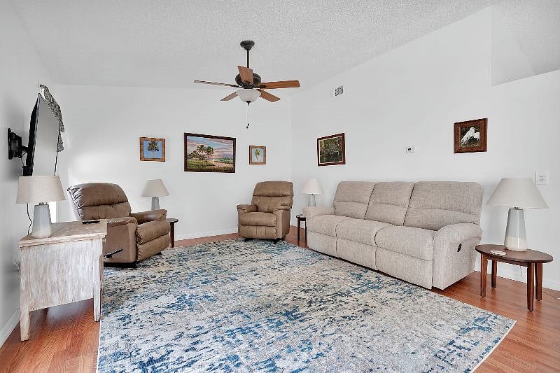 Furnished Finder property 376133_1 photo 7