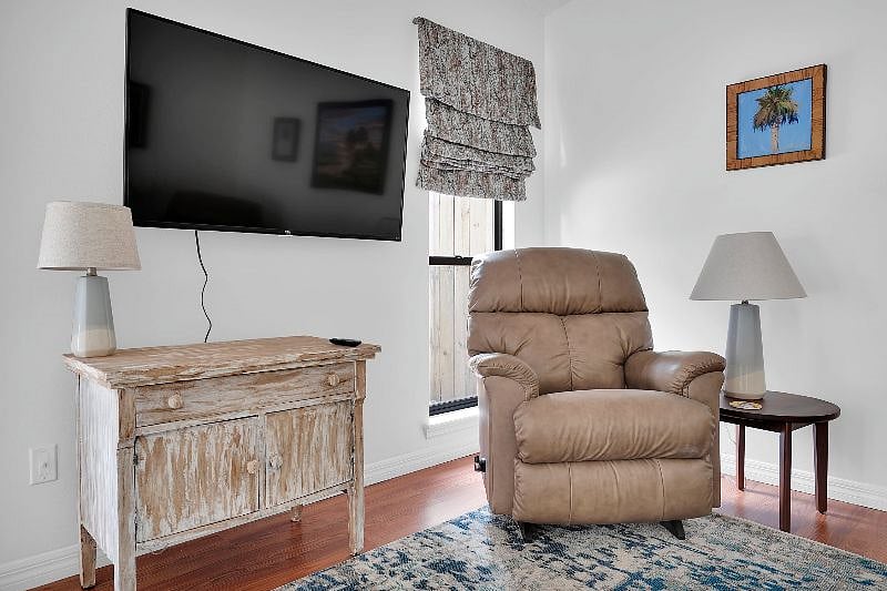 Furnished Finder property 376133_1 photo 45