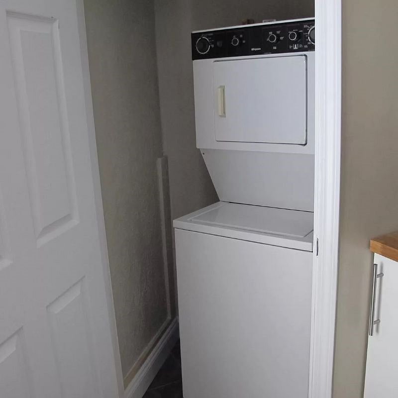 Furnished Finder property 376139_1 photo 7