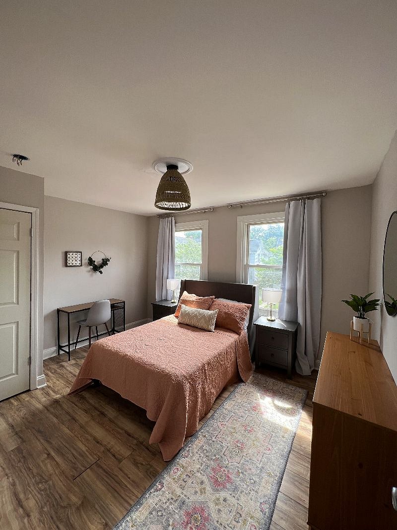 Furnished Finder property 376139_1 photo 1