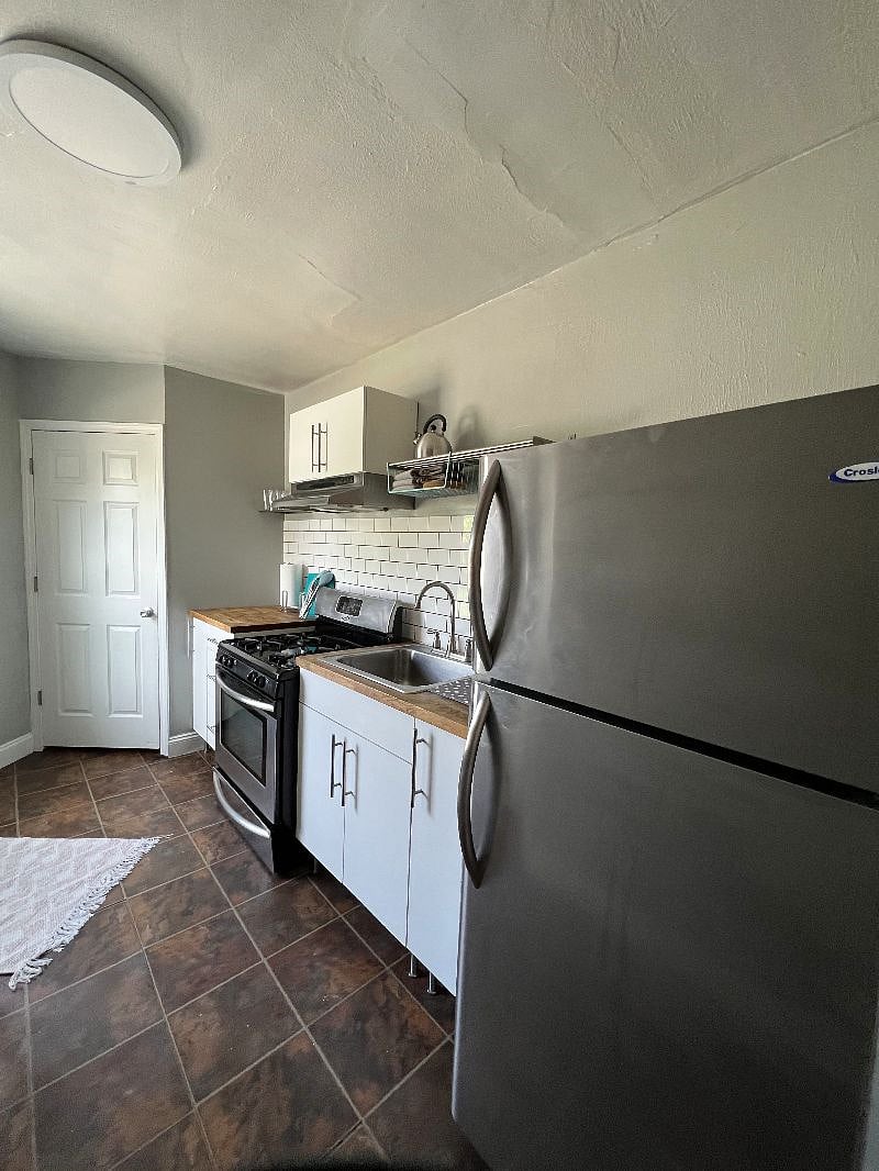Furnished Finder property 376139_1 photo 5