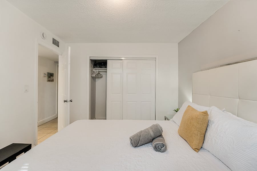 Furnished Finder property 376176_1 photo 13