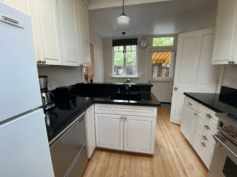 Furnished Finder property 376227_1 photo 14