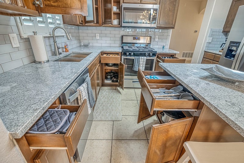Furnished Finder property 376278_1 photo 4