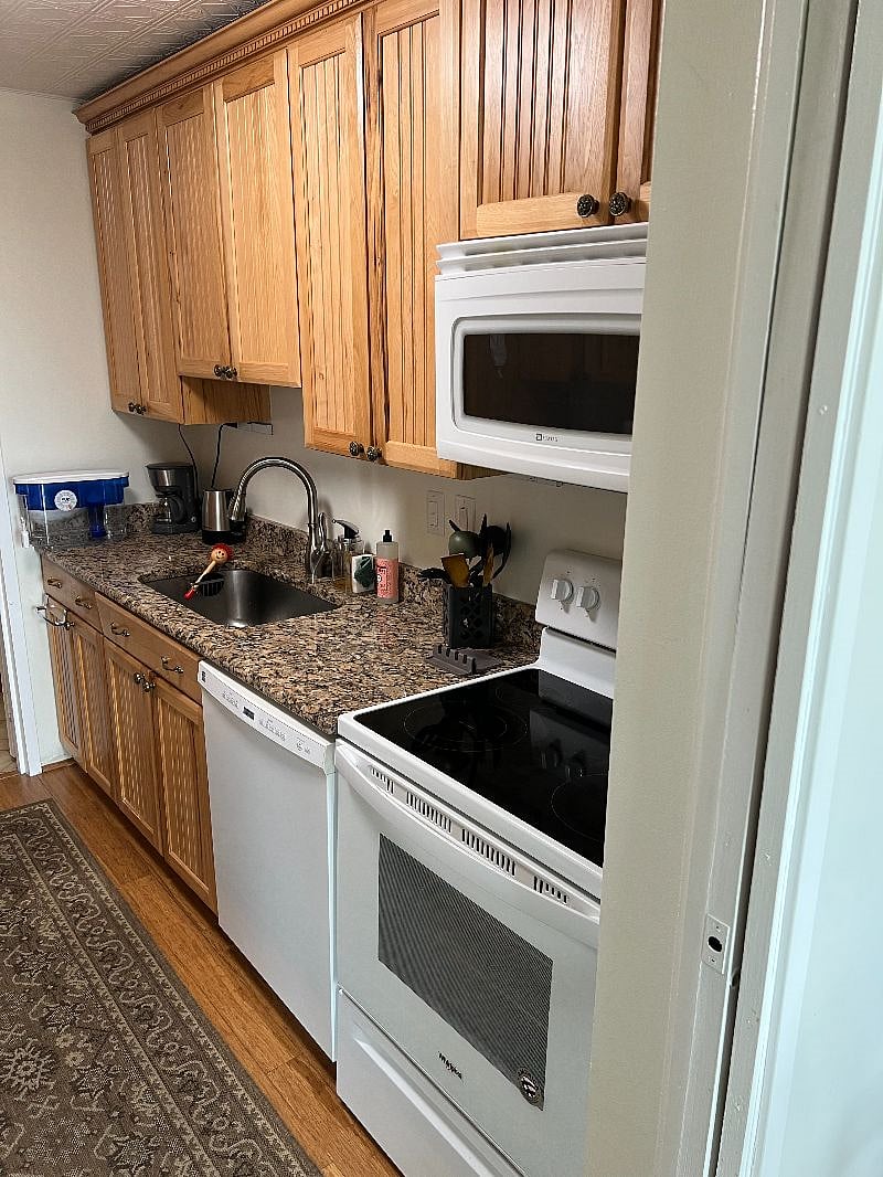 Furnished Finder property 376282_1 photo 7