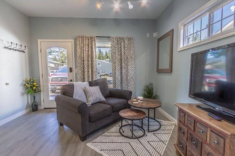 Furnished Finder property 376284_1 photo 4