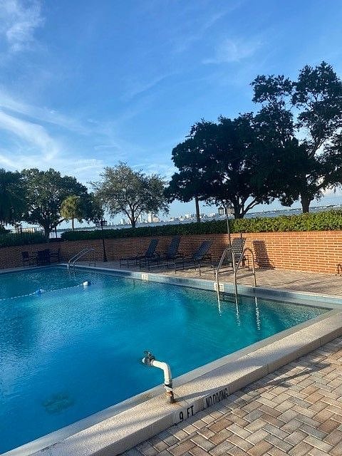 Furnished Finder property 376354_1 photo 18