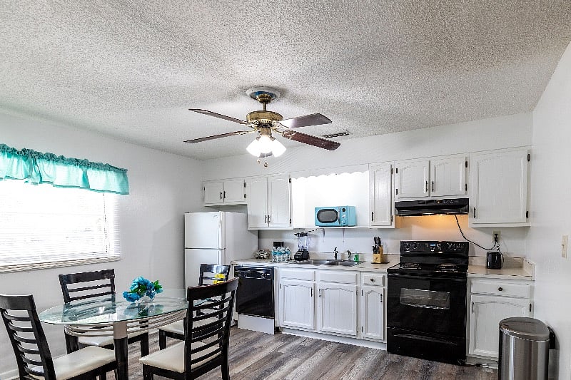 Furnished Finder property 376371_1 photo 16