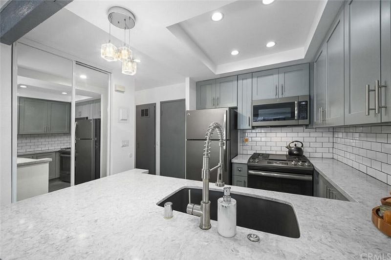 Furnished Finder property 376428_1 photo 4
