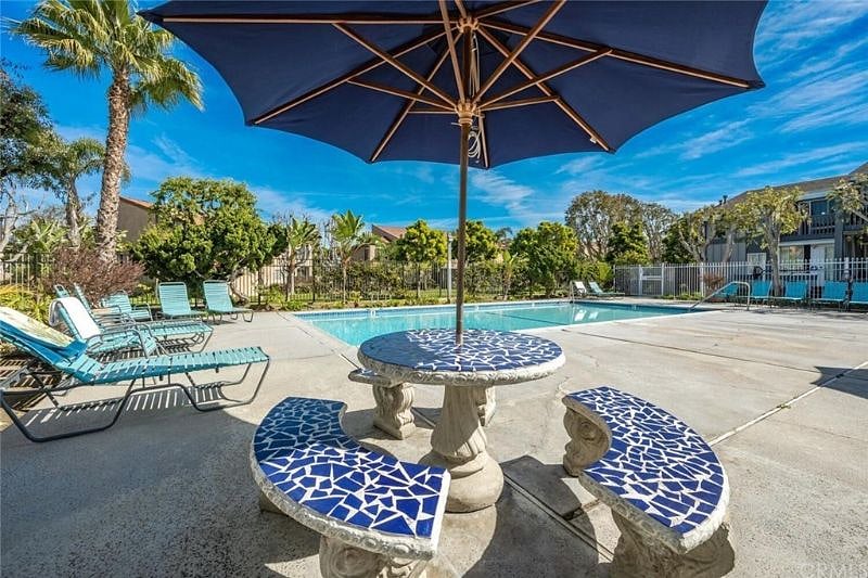 Furnished Finder property 376428_1 photo 6