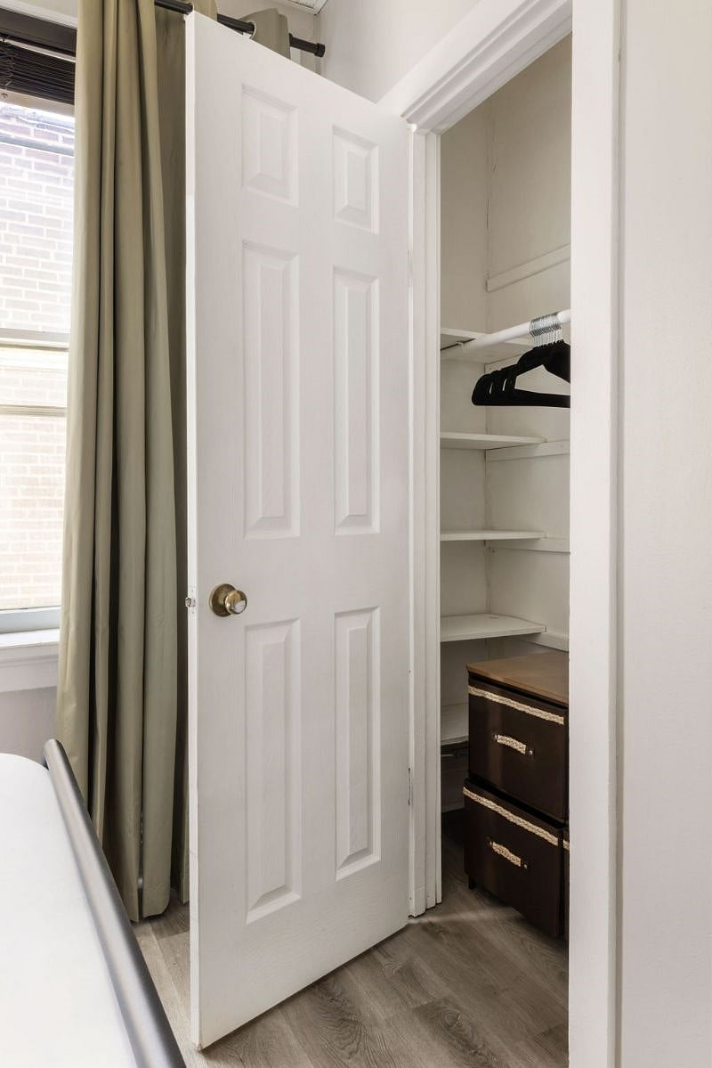 Closest, hangers, and drawers for clothes storage in this room