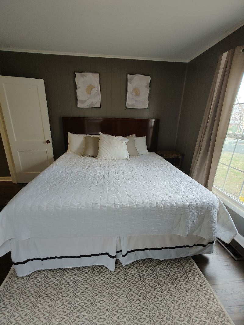 King Size Bed in Bedroom #1