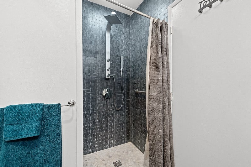 Furnished Finder property 376459_1 photo 30
